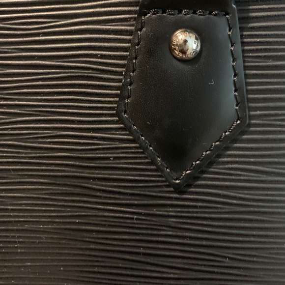 Louis Vuitton Alma GM - Picture 10 of 17